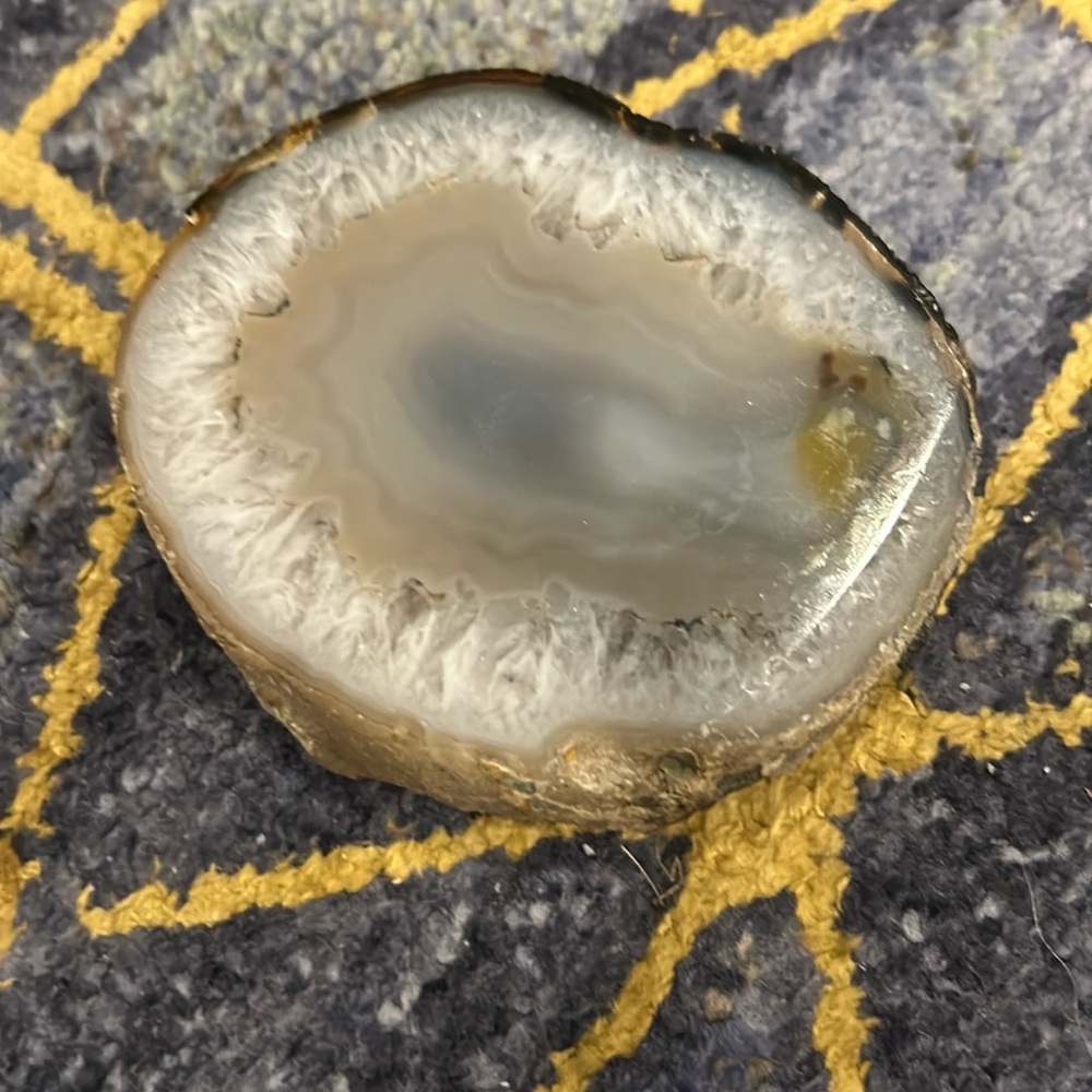 Agate Slice Lite Browntones w/ Some Whitish Gray on Edges. 4” x 3 1/2”. 1/2” Thk